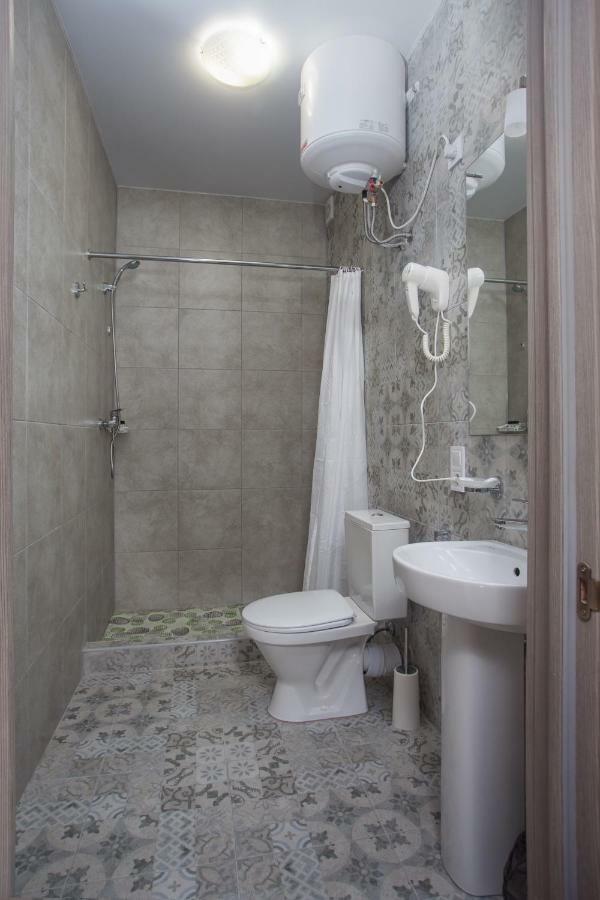 Fanfan Hotel Odessa Esterno foto