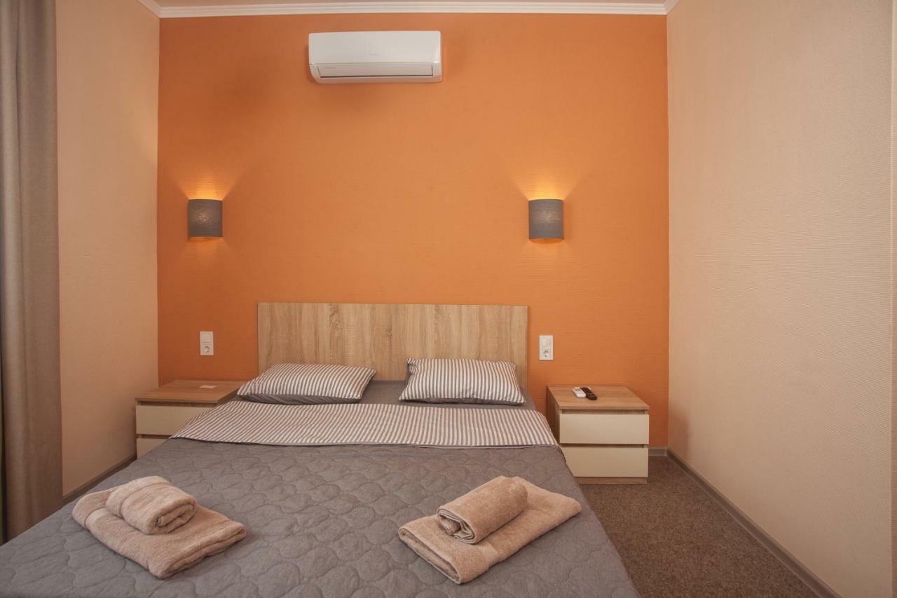 Fanfan Hotel Odessa Esterno foto