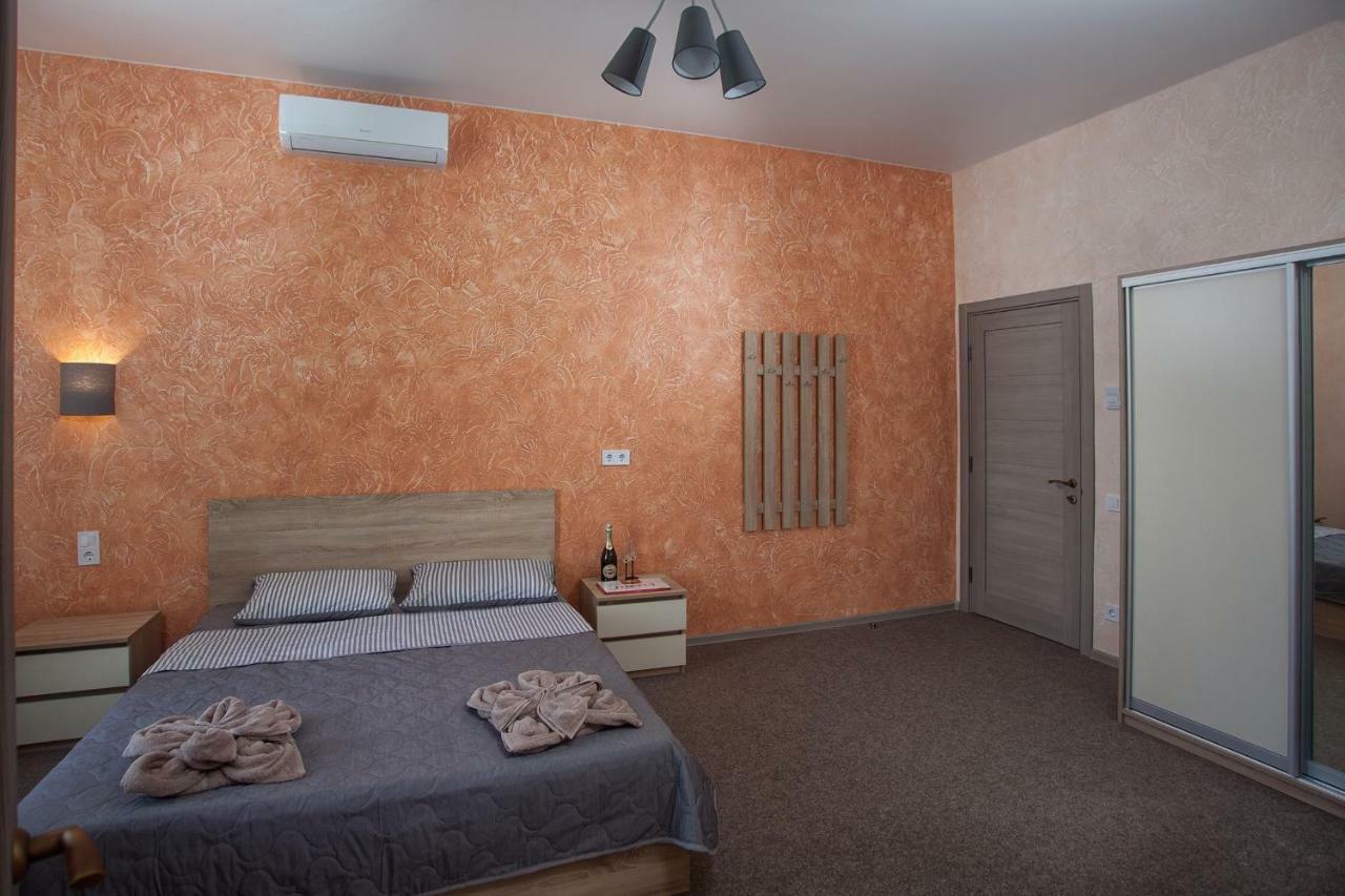 Fanfan Hotel Odessa Esterno foto