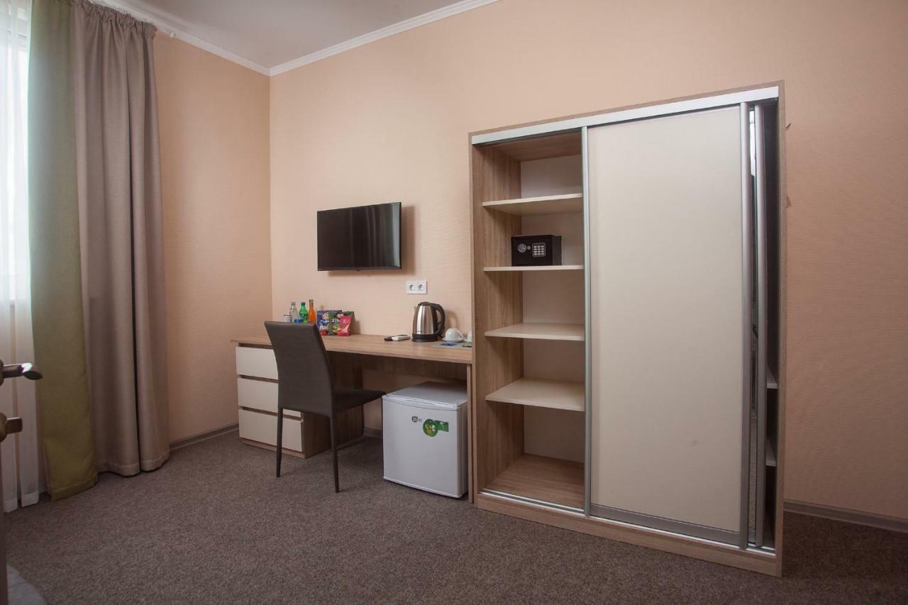 Fanfan Hotel Odessa Esterno foto
